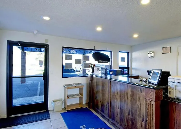 Red Roof - Miami, Az Hotel 2*